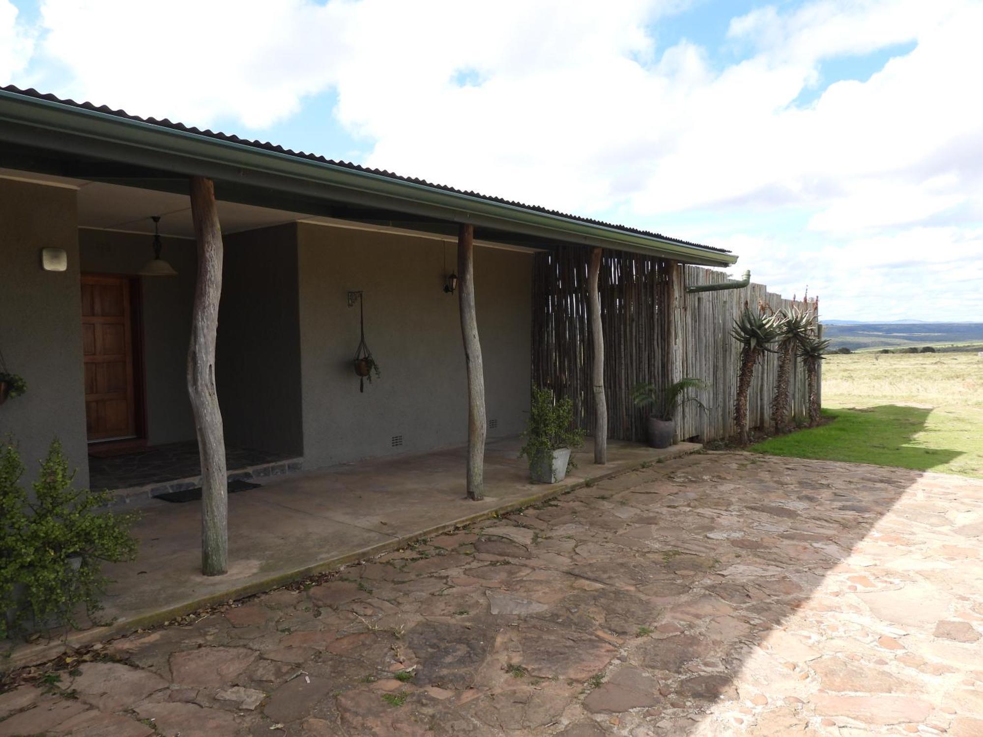 The Ranch House At African Safari Lodge เกรแฮมส์ทาวน์ ภายนอก รูปภาพ